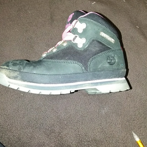 Boots - Picture 2 of 3